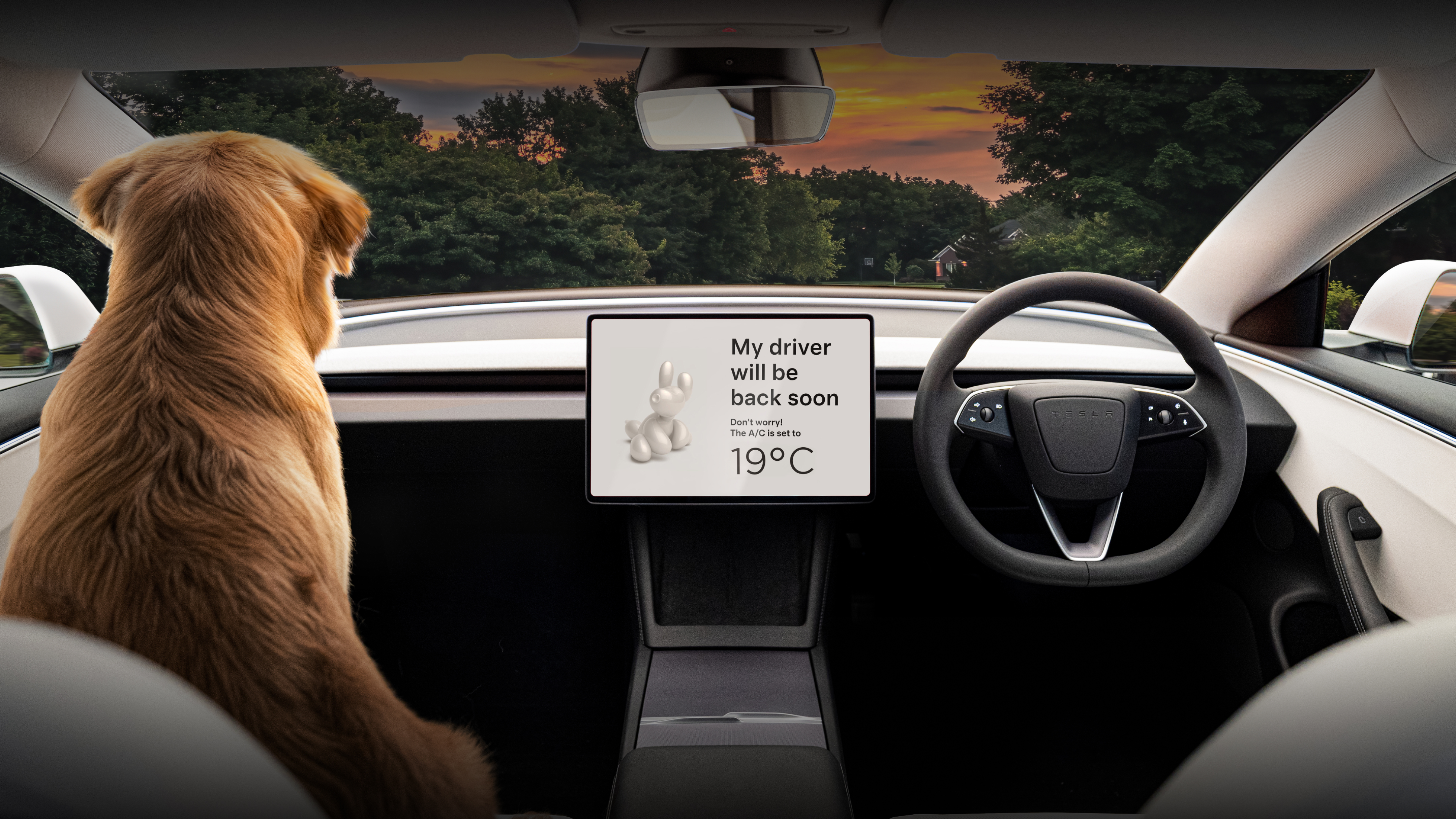 中央觸控式螢幕顯示「我的駕駛員即將回來」，座位上有一條金毛獵犬。